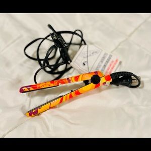 Amika Mini Straightener